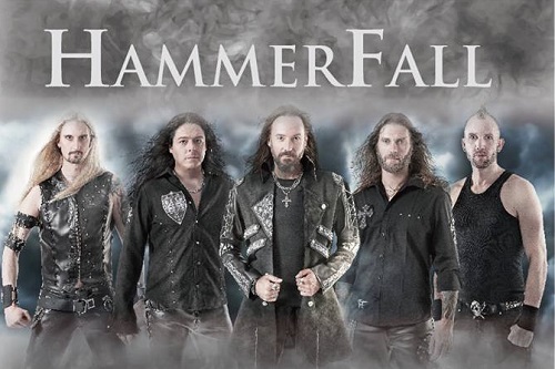 Rock Reviews dirt image: http://www.rockbook.hu/sites/default/files/field/image/hammerfall_2015.jpg